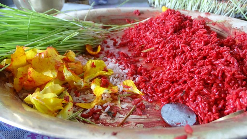 The Best time of  Dashain Tika 2078 is 10 O' clock